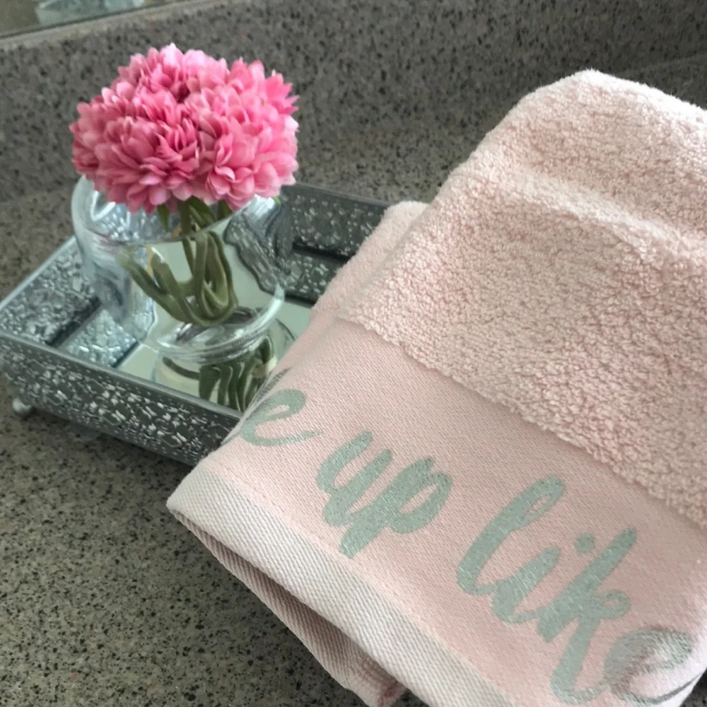 Cosmopolitan pink hand towels set of two